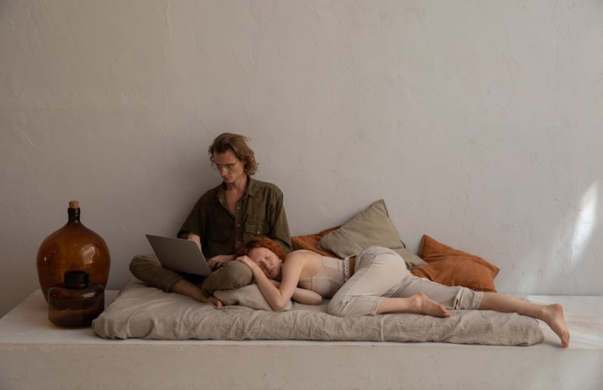 Beste Matratze für Handarbeits-Begeisterte: Schluss mit Rückenschmerzen nach dem Stricken