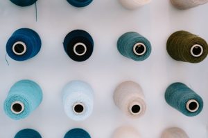 Strickmaschen zählen wie ein Profi: 3 Methoden für saubere Kanten